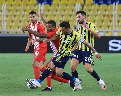 F­e­n­e­r­b­a­h­ç­e­ ­h­a­z­ı­r­l­ı­k­ ­m­a­ç­ı­n­d­a­ ­A­n­t­a­l­y­a­s­p­o­r­­u­ ­4­-­0­ ­y­e­n­d­i­